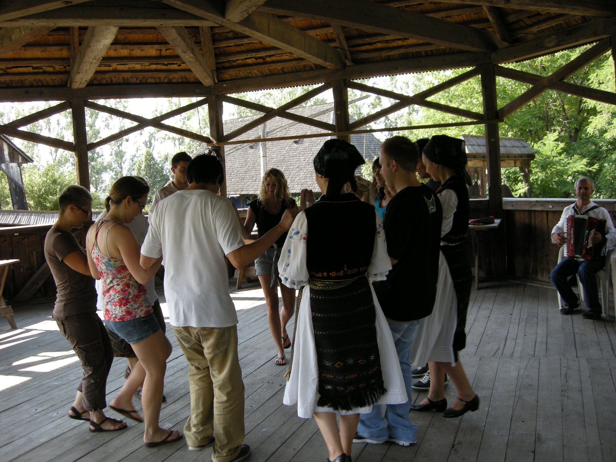 2010 GIE, 6